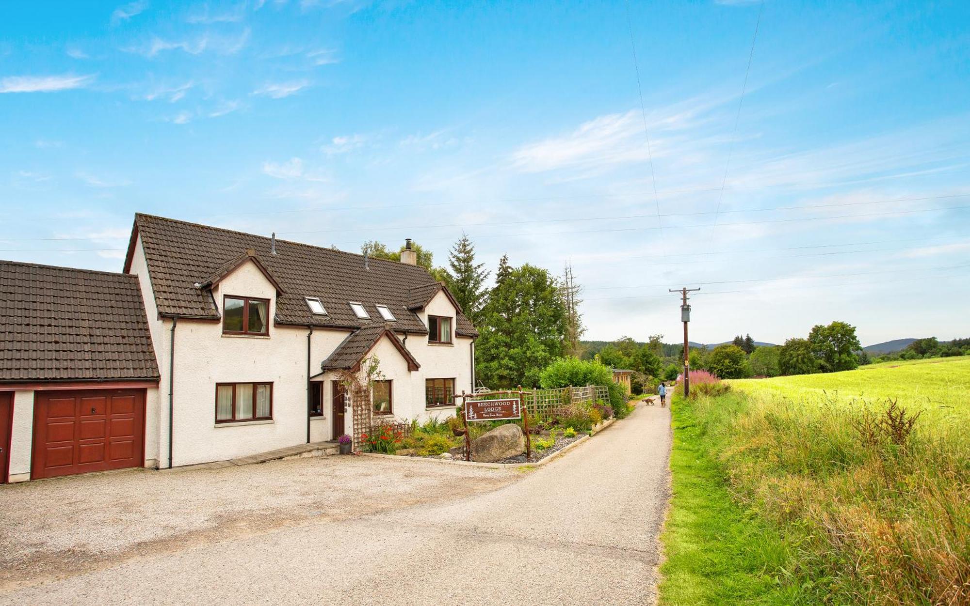 Beechwood Lodge Guesthouse Alness Bagian luar foto