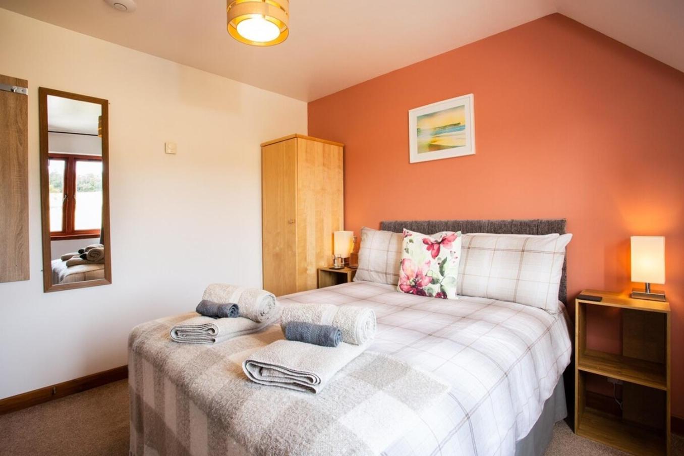 Beechwood Lodge Guesthouse Alness Bagian luar foto